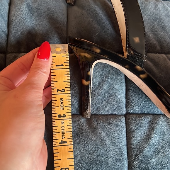 Ann Taylor tortoise shell heels - Picture 6 of 6